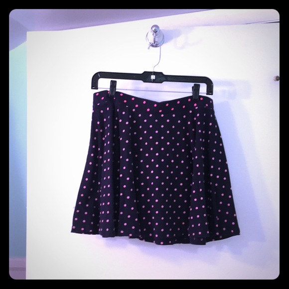 CLEARANCE!!! SO Navy Blue Skirt w/ Pink Polka Dots - Picture 4 of 7
